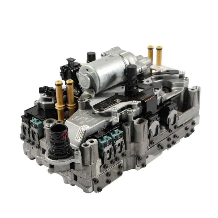 Mecatronica cutiei 7G-DCT (724.033, A 000 270 39 00) de pe A W177, cu pompa electrică de ulei, solenoizii și conectorul