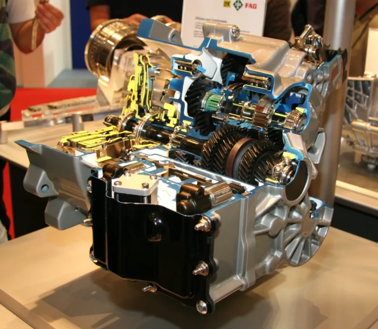 Cutia Volkswagen DQ200 (DSG cu 7 trepte, ambreiaj uscat), exponat